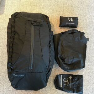WANDRD Veer 18L sackable bag & camera cube